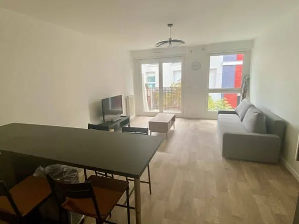 Appartement 1 pièce 81 m²
