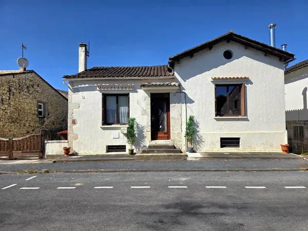 EYMET - Charmante maison de bastide rénovée avec jardin et stationnement