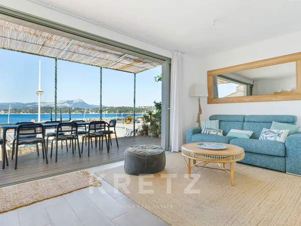 LE PRADET - LES OURSINIÈRES - MAISON FRONT DE MER RÉNOVÉE AVEC VUE PANORAMIQUE SUR LA RADE DE TOULON