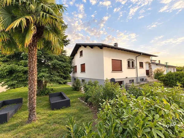 Maison 9 pièces 179 m²