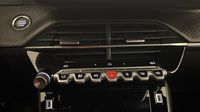 Peugeot 2008 1.2 PureTech 100ch S&S Allure — photo 26