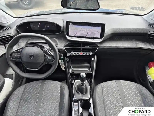 Peugeot 208 turbo 100 ch bvm6 — photo 12