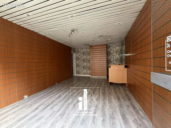 Boutique 21 m² Fontainebleau
