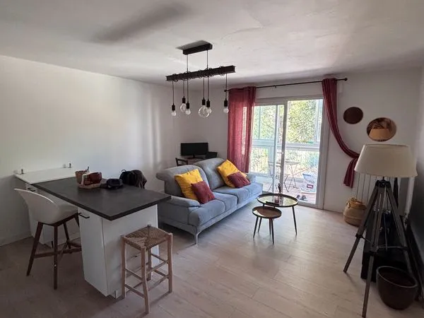 T2 43 m² + balcon fermé 11,5 m² - Sans vis-à-vis - Parking - Toulon