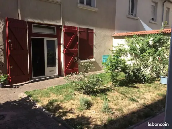 Appartement Villeurbanne - T2 - Rez de jardin