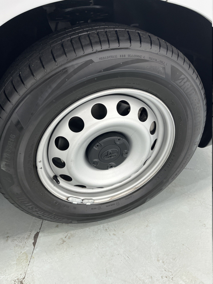 Toyota Proace Fourgon — photo 36