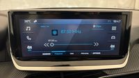 Peugeot 208 1.2 Hybrid 110ch Style e-DCS6 — photo 18