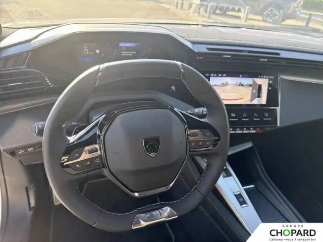 Peugeot 408 electrique 58 kwh 210 ch — photo 12