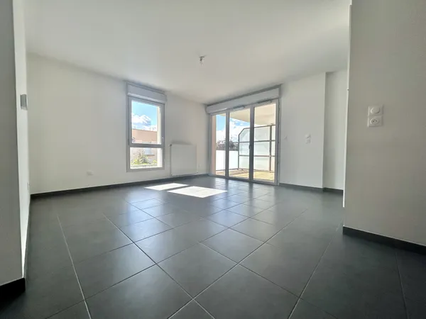 Toulouse, Quartier Barrière de Paris, T2 récent de 46 m2 ave