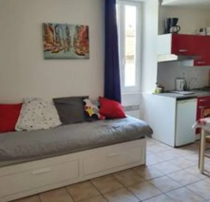 Photo 1