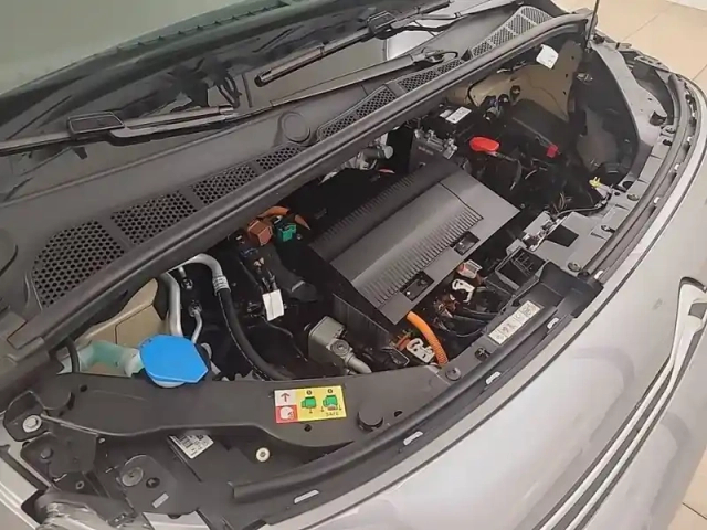 Citroën Berlingo e- taille m 136 ch 100 kwh automatique — photo 49