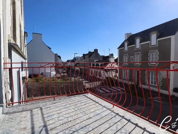 Charmant duplex avec jardin intimiste et potentiel constructible