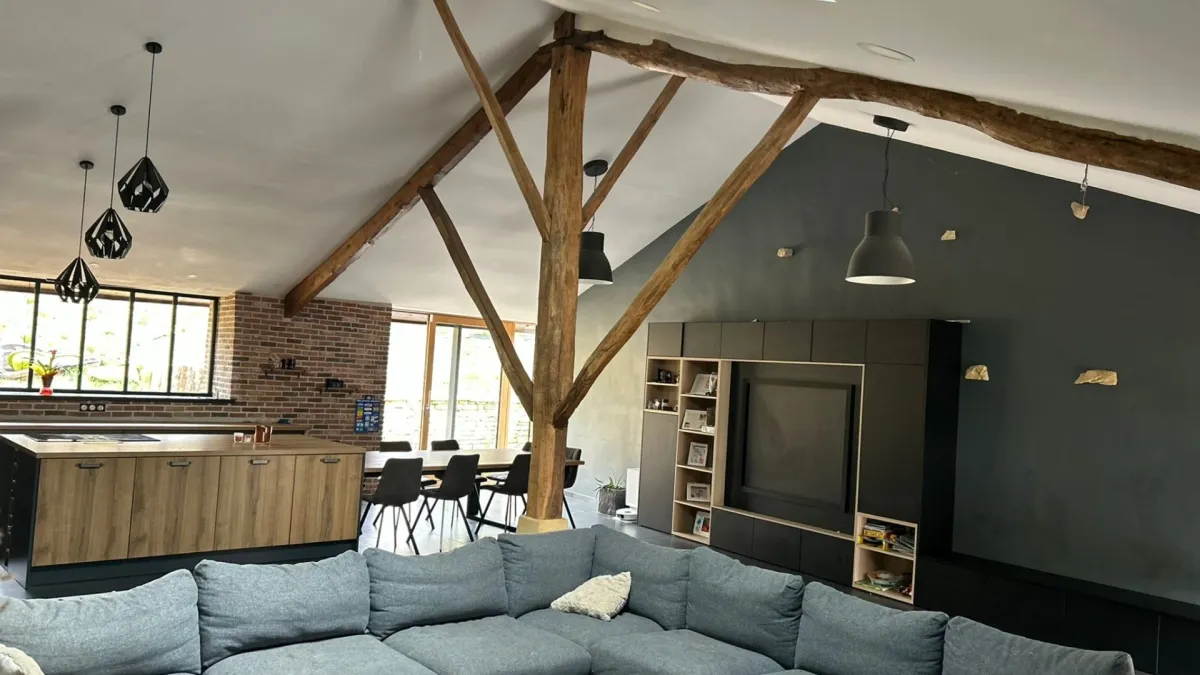 Photo 1