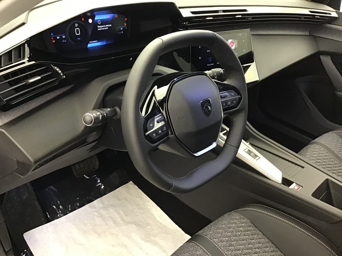 Peugeot 308 — photo 10