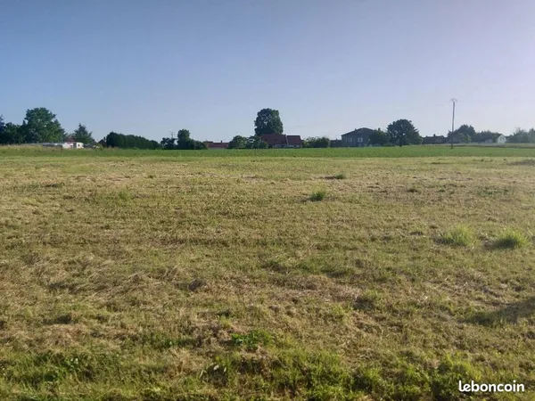 Terrain constructible viabilisé 818 m² - Labergement-lès-Seurre