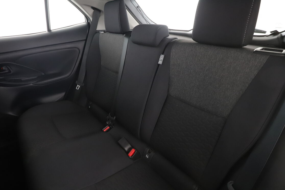 Toyota Yaris Cross 1.5 Hybride 2WD Dynamic Business — photo 13