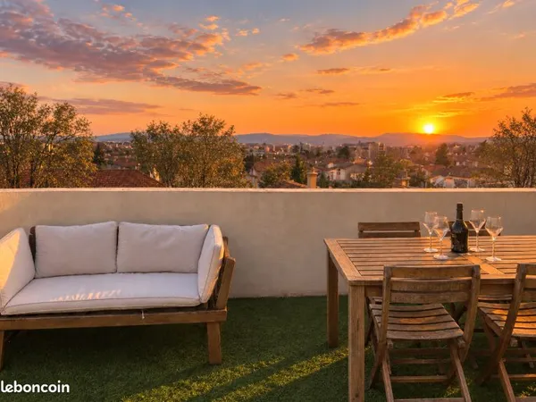 Saint-Priest Village - Duplex T3 82 m² avec terrasse de 27 m²