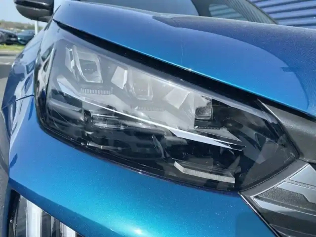 Peugeot 2008 electrique 54 kwh 156 ch — photo 16