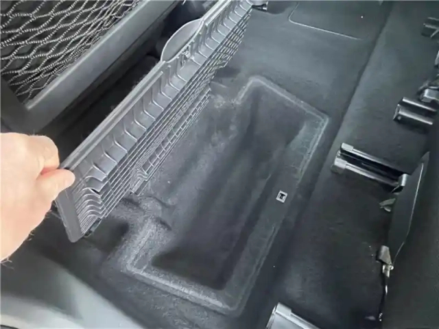 Citroën C4 Picasso puretech 130 s&amp;s bvm6 — photo 30