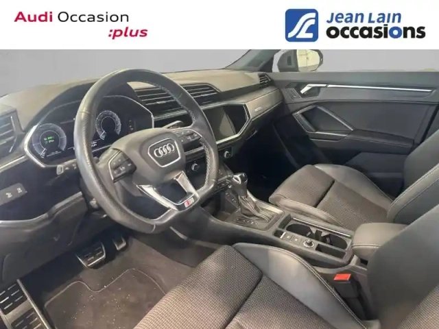 Audi Q3 sportback 45 tfsie  245 ch s tronic 6 — photo 11