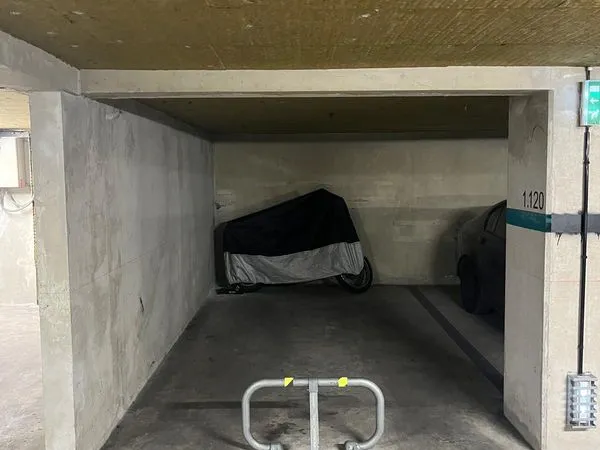 Place de parking - Camas Sakakini