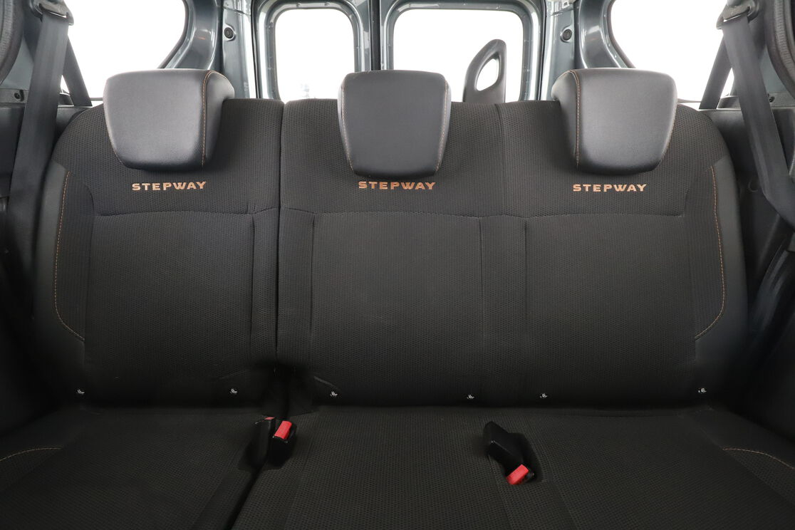 Dacia Dokker 1.5 dCi Explorer — photo 14