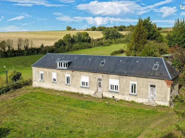 Ancienne bergerie construite sur 2390m2 de terrain