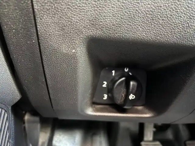Renault Kangoo blue dci 95 — photo 28