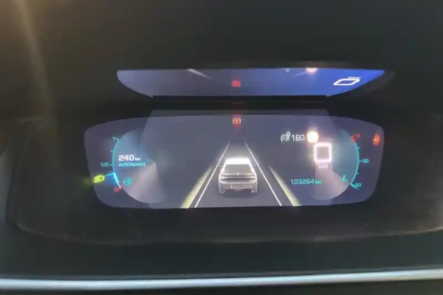 Peugeot 208 puretech 100 s&amp;s bvm6 — photo 34