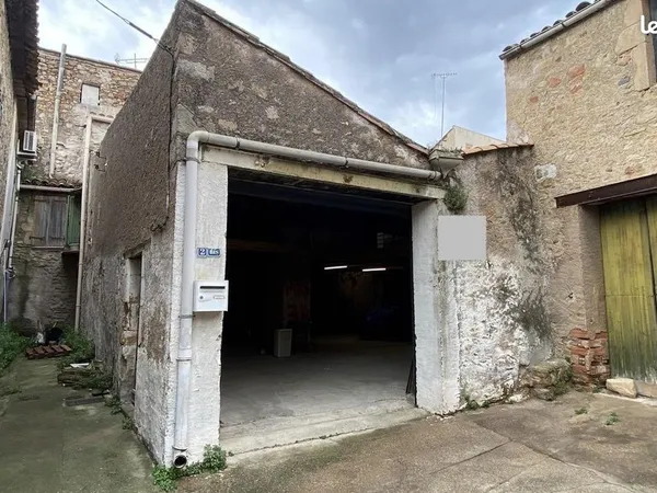 Vente bâtiment en pierres. GABIAN
