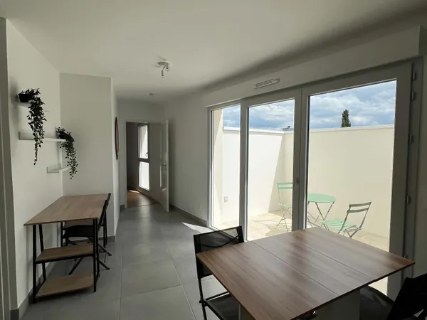À louer T2 avec balcon et place de parking