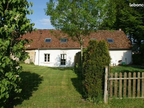Loue maison mitoyenne T4 avec jardin