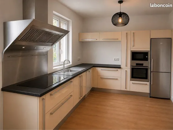 Maison T5 125 m2 rénovée avec vie de plein pied