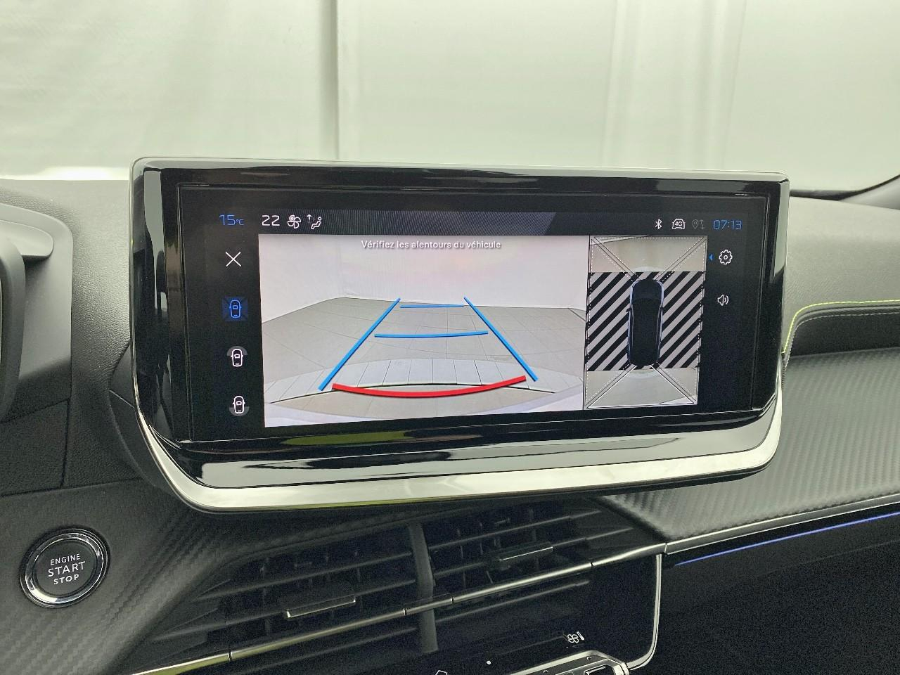 Peugeot 2008 hybrid 145 e-dcs6 gt — photo 15
