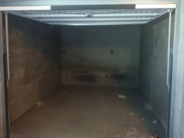 Garage situé au 16 Rue de Roubaix à Saint-Étienne