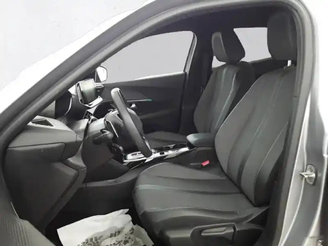 Peugeot 2008 bluehdi 130 s&amp;s eat8 — photo 11