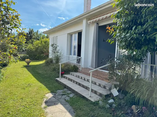 ORLEIX, maison 5 pièces Véranda ,garage, quartier très calme