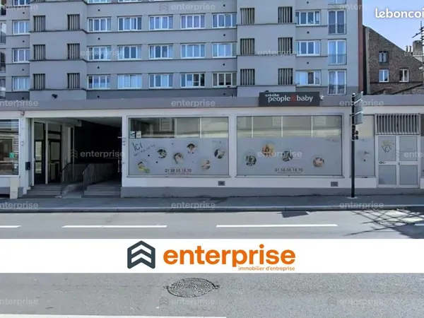 Local commercial 158 m²