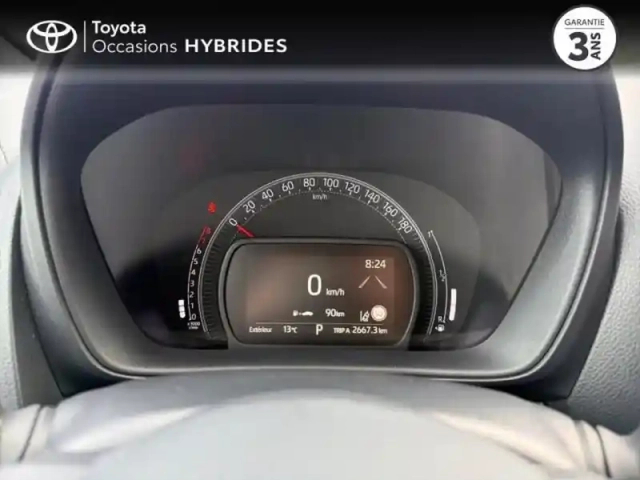 Toyota Aygo x 1.0 vvt-i 72ch design s-cvt my24 — photo 14