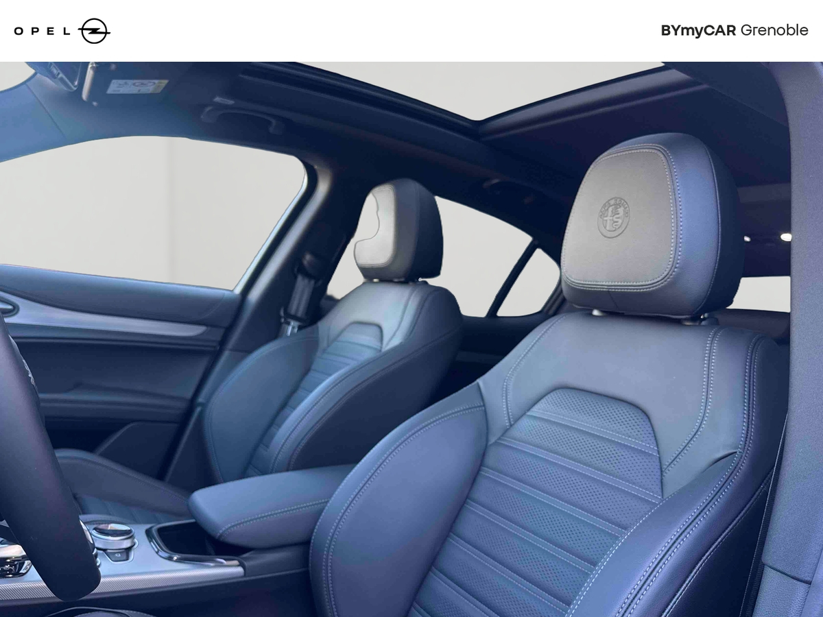 Alfa Romeo Stelvio 2.2 210 ch Q4 AT8 — photo 11
