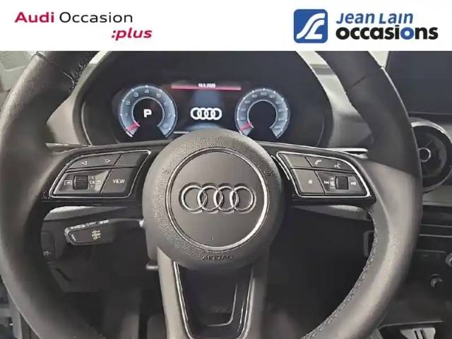 Audi Q2 35 tfsi 150 s tronic 7 — photo 12
