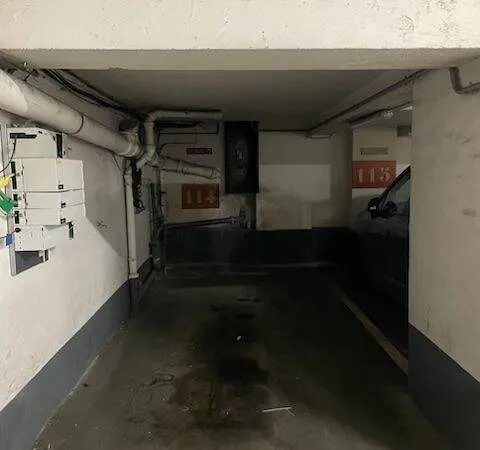 Parking 12 m²