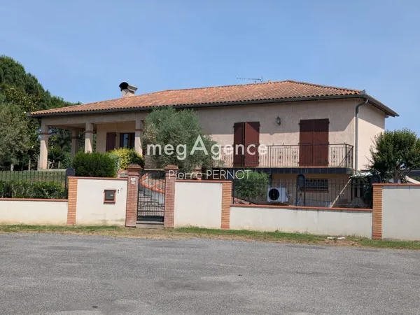 Grande villa avec espace professionnel