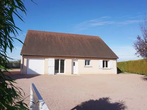 PARAY LE MONIAL, Maison de plain-pied
