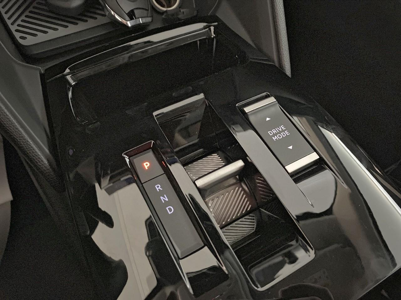 Citroën C4 hybride 145 ch e-dcs6 max — photo 15