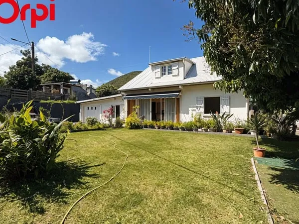 Maison 6 pièces 166 m²