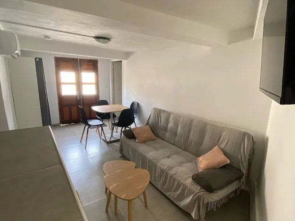 T2 Meublé bourg du Vauclin, Eau, ELEC, TV compris