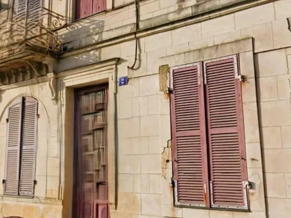 MAISON AVEC GROS POTENTIEL