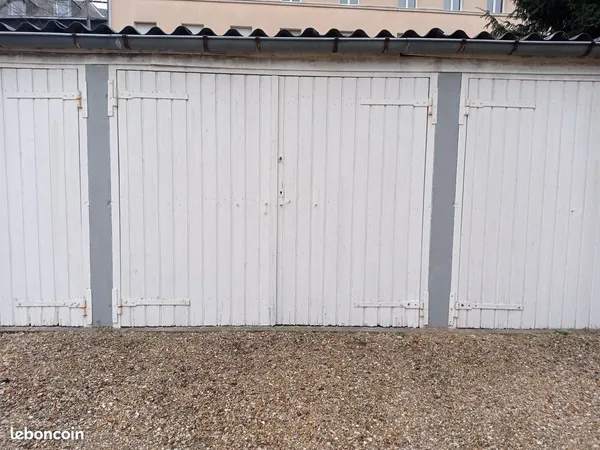 Box garde meubles Rouen droite