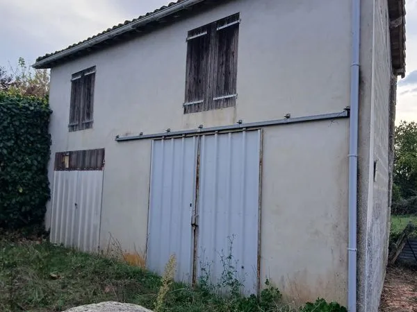 Stationnement Vente Fomperron 80m² 12000€